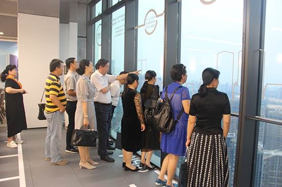 說明: F:\【資料與辦公】\辦公區\2.網站新聞\2019年\9月\2019.09.18\參觀(文中.jpg